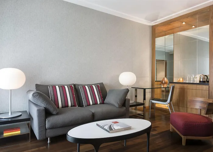 Otel Le Meridien Visconti