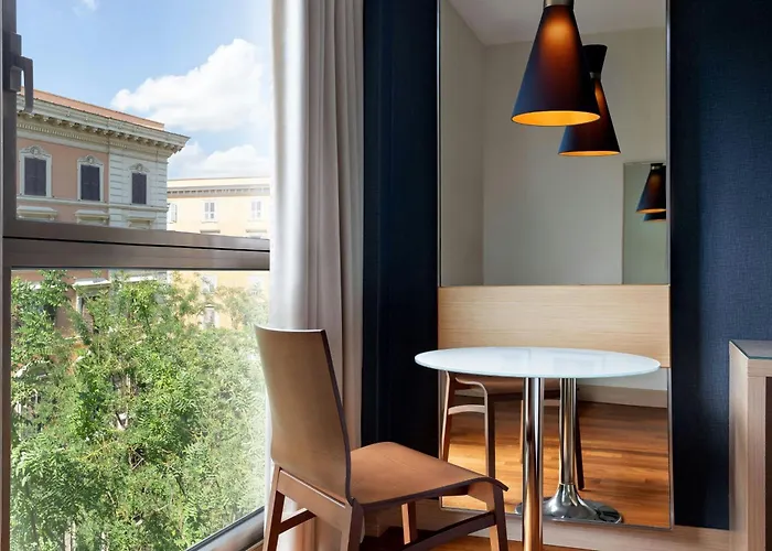 Otel Le Meridien Visconti 4*